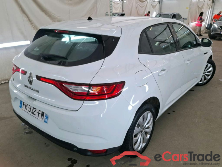 Megane IV Berline 5pt. Société Air Nav 1.5 dCi 90CV BVM6 E6 #3