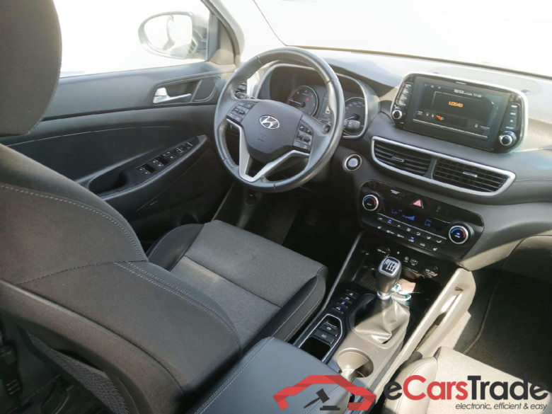 HYUNDAI Tucson / 2018 / 5P / todoterreno 1.6 CRDI 85kW (116CV) 48V Tecno 4X2 #3