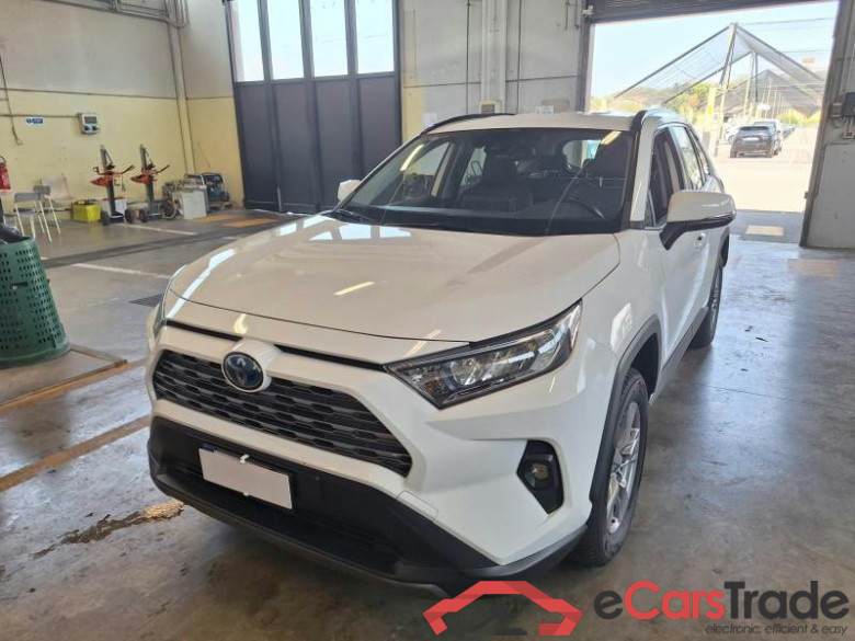 TOYOTA RAV4 / 2018 / 5P / CROSSOVER 2.5 HV 222V E-CVT BUSINESS 4WD #1