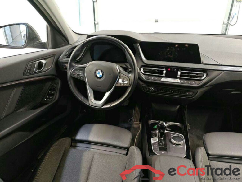 BMW 1-serie 118i Intro Ed. #3