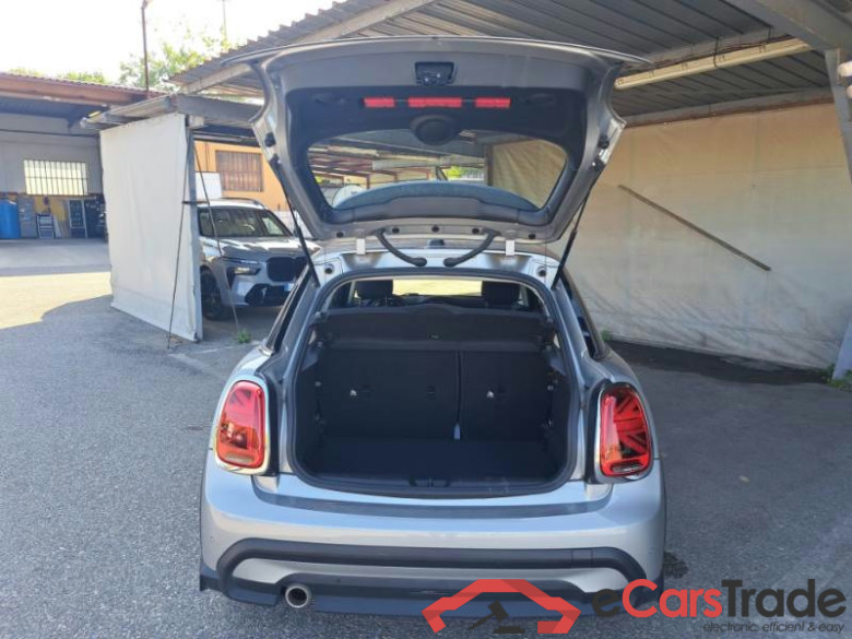 MINI MINI / 2021 / 5P / BERLINA COOPER ESSENTIAL AUTO #5