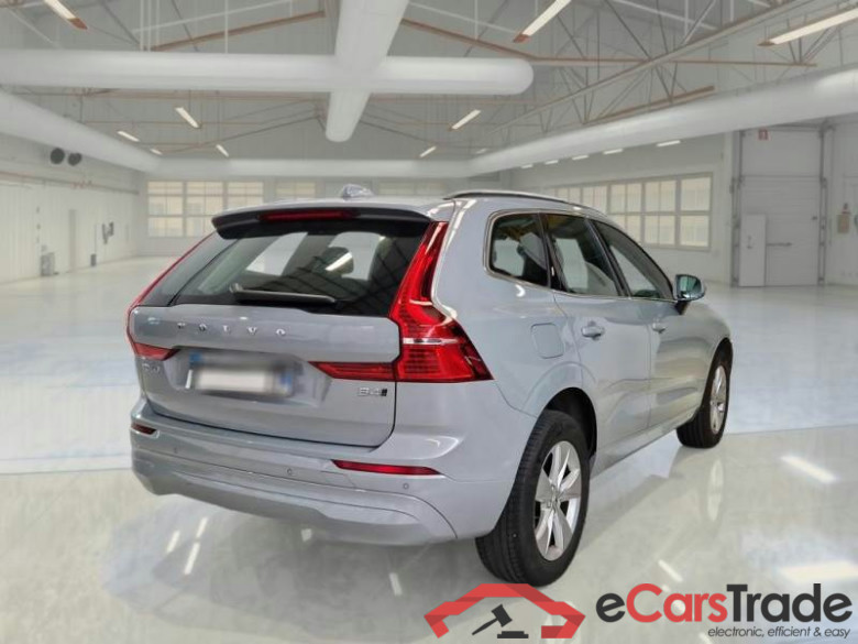 VOLVO XC60 / 2021 / 5P / SUV B4 D AWD AUTOMATICO CORE #2
