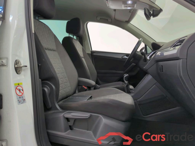 Volkswagen Tiguan 1.5 TSI 96kW Life Business 5d #3
