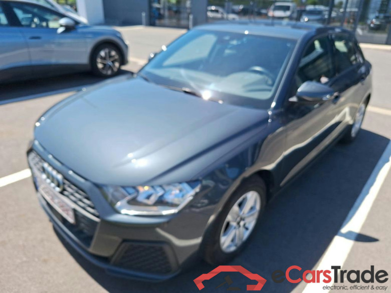AUDI A1 SPORTBACK 1.0 30 TFSI ATTRACTION #1