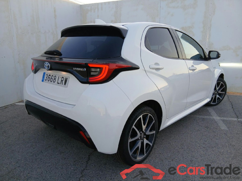 TOYOTA Yaris / 2020 / 5P / berlina con portón 1.5 120H Style #2