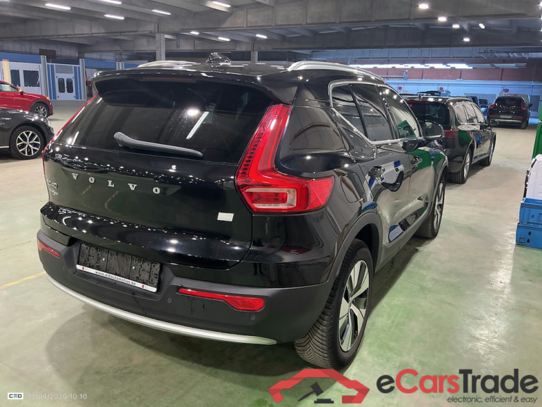 VOLVO XC40 1.5 T4 PHEV CORE DCT #4