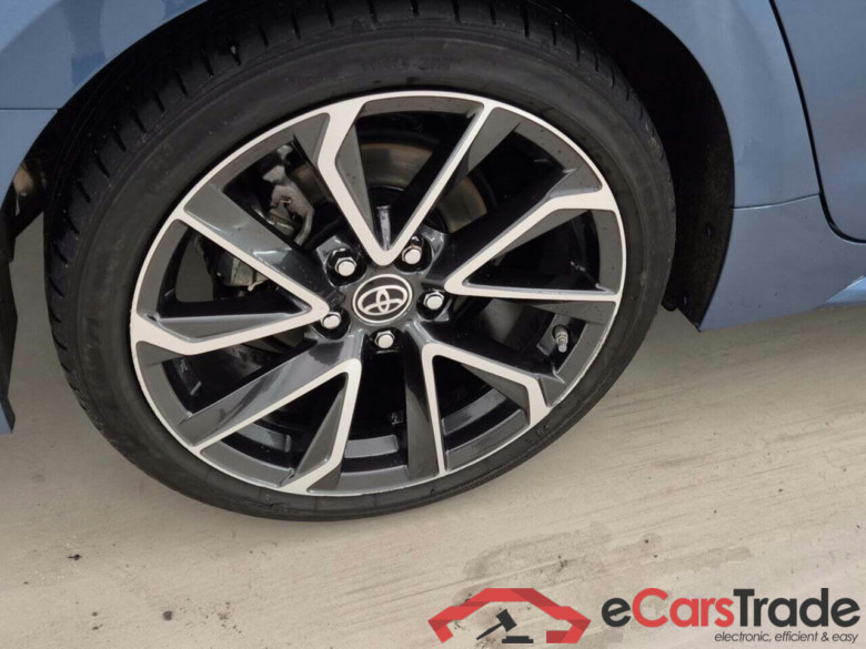TOYOTA COROLLA 2.0 HYBRID PREMIUM #6