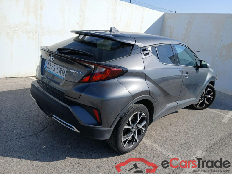 TOYOTA C-HR / 2019 / 5P / todoterreno 2.0 180H Advance #2