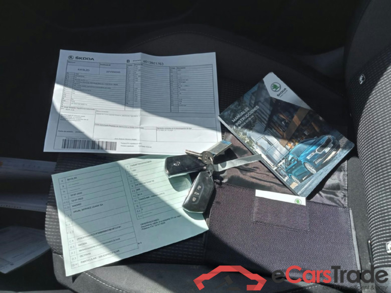 SKODA Octavia / 2020 / 5P / berlina con portón 1.0 TSI 81kW(110CV) DSG mHEV Ambition #5