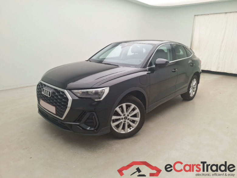 AUDI Q3 Sportback 1.4 45 TFSIe Plug-In Hybrid Aut. LED Virtual Navi Klima PDC ...