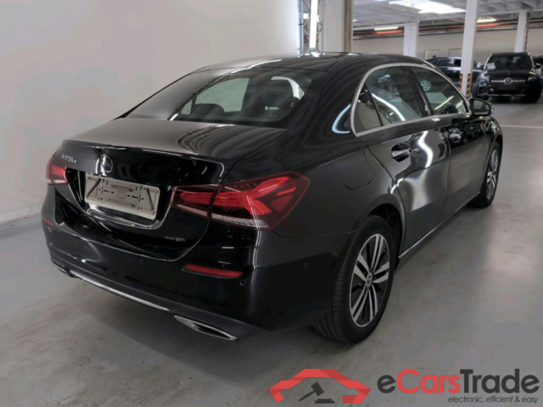 MERCEDES-BENZ A-CLASS LIMOUSINE 1.3 A 250 E BUSINESS SOLUTION DCT #4