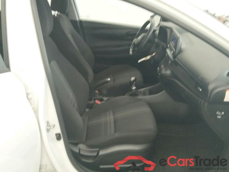 HYUNDAI i20 / 2020 / 5P / berlina con portón 1.0 TGDI 74kW (100CV) 48V Essence #6