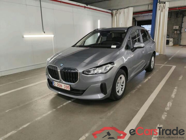 BMW 2 Reeks Active Tourer Série 2 Active Tourer 220i (100kW) (Mild Hybrid) 110kW/150pk  5D/P Auto-7 - CO2 indicative #1