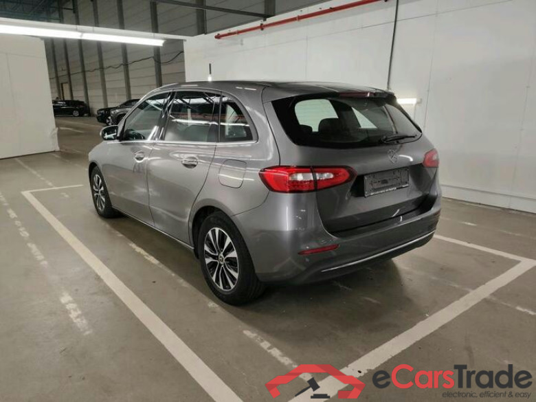Mercedes B 180d Widescreen Navi 1/2 Sport-Leather KeylessGo Camera Klima PDC ... #4