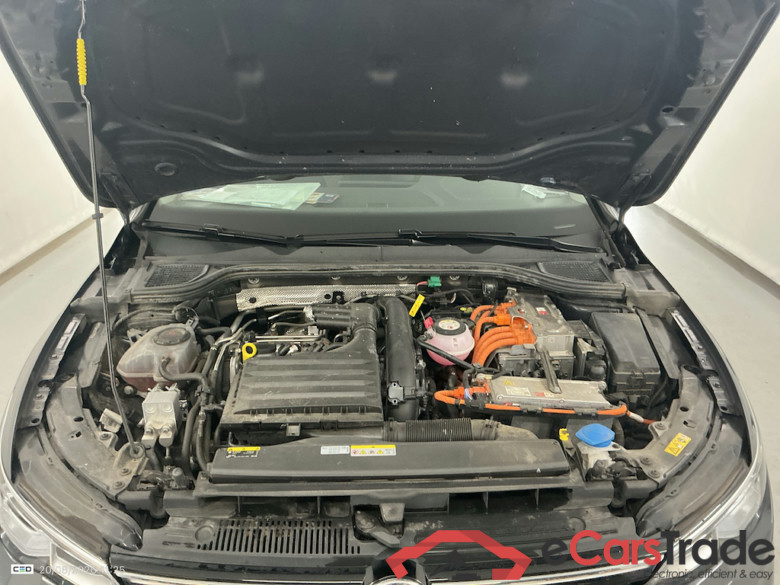 VOLKSWAGEN GOLF VIII 1.4 EHYBRID STYLE DSG #6