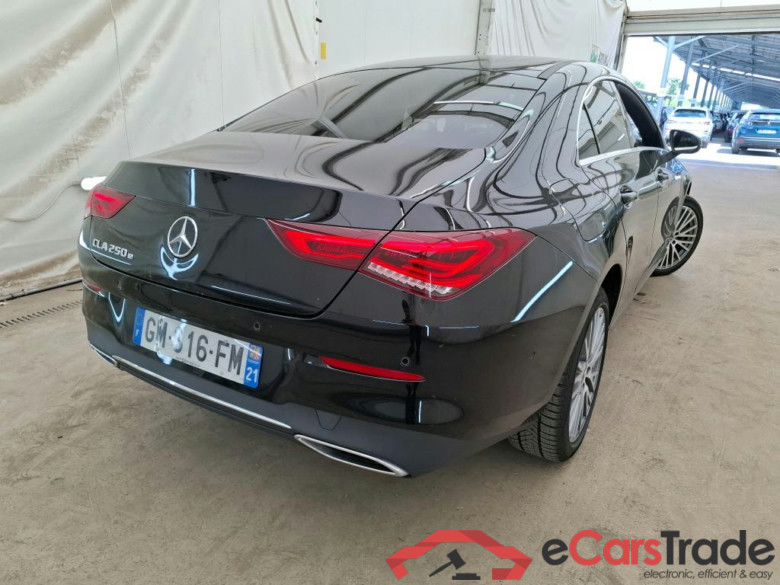 MERCEDES-BENZ CLA Coupe / 2019 / 4P / Coupé CLA 250 e Progressive Line #3