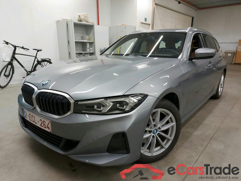 BMW - BMW 3 TOURING 330e 292PK With Heated Cognac Sensatec Sport Seats  * HYBRID *
