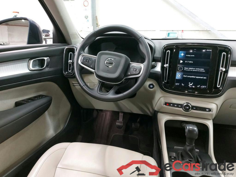 Volvo XC40 1.5 T2 Momentum Pro LED Virtual ACC Navi Leather KeylessGo Klima PDC ... #3