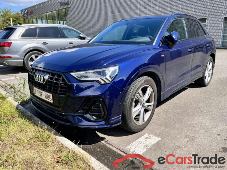 AUDI Q3 35 TFSI Business Edition S line S tronic