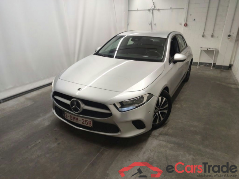 Mercedes-Benz A-Klasse A 180 d Business Solution Essential Aut. 5d #1