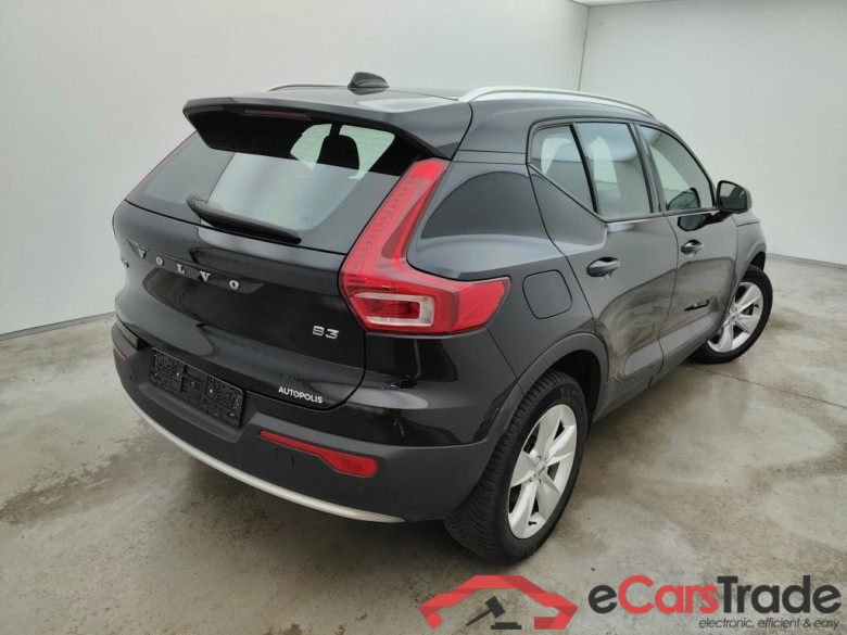 Volvo XC40 B3 Core DCT 5d #2