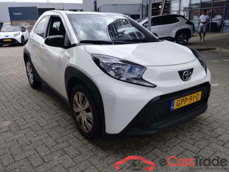 TOYOTA Aygo X 1.0 VVT-i MT Play #2