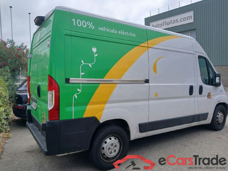 PEUGEOT Boxer / 2014 / 4P / furgón 435 L2 H2 Motor eléctrico 90 kw 37kWh #2