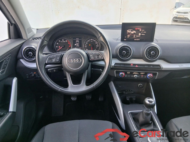 AUDI Q2 / 2016 / 5P / todoterreno Design 30 TFSI 85kW (116CV) (AC) #3