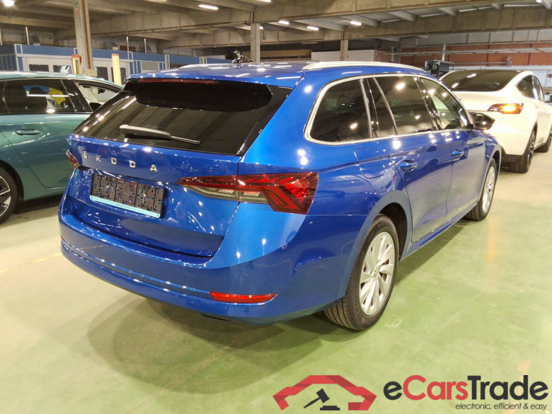 SKODA OCTAVIA COMBI 1.0 TSI MHEV 81KW DSG CLEVER #4