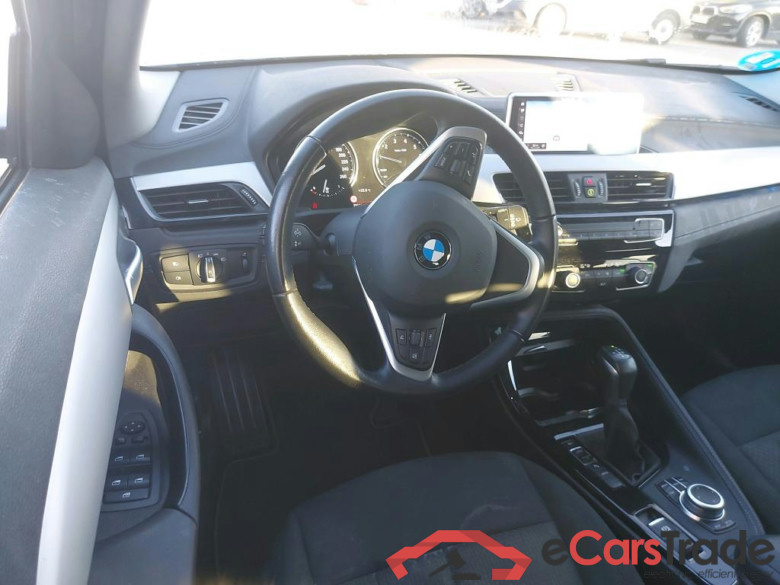 BMW X2 / 2017 / 5P / todoterreno xDrive25e Auto #3