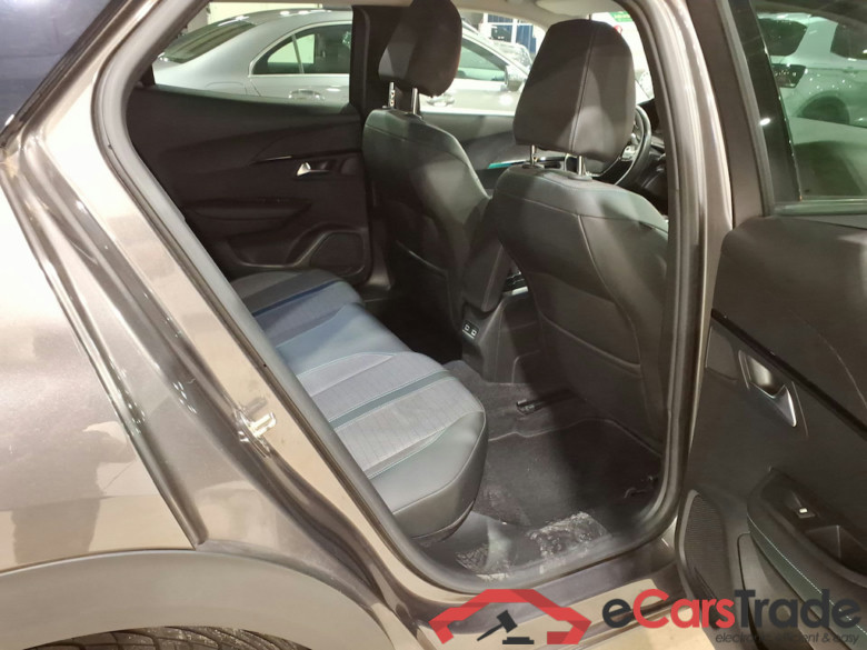 PEUGEOT 2008 1.5 BLUEHDI 81KW S-S ALLURE #5