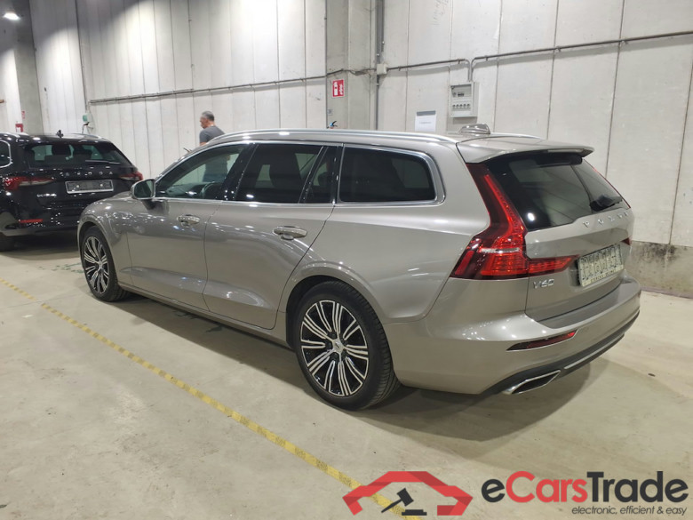 VOLVO V60 2.0 T6 RECHARGE AWD GEARTR INSCRIPTION #2
