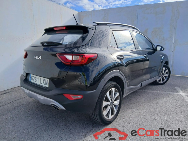 KIA Stonic / 2017 / 5P / todoterreno 1.0 T-GDi 74kW (100CV) MHEV iMT Concept (CM) #2