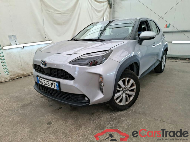 TOYOTA Yaris Cross Hybride / 2021 / 5P / SUV 1.5 HYBRID 116H DYNAMIC BUSINESS BEY AWD