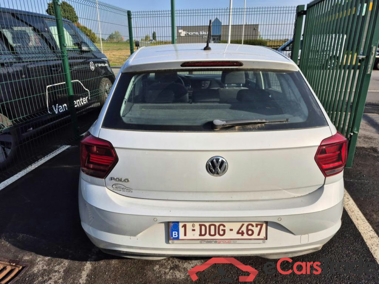 VOLKSWAGEN Polo Polo Trendline 1.0 48 kW (65 ch) 5 vitesses manuel #2