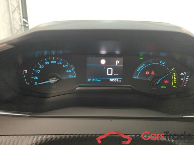 PEUGEOT E-2008 50 kWh Allure 5d #6