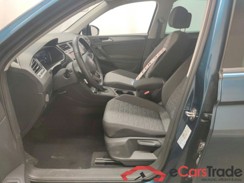 Volkswagen Tiguan 1.4 eHybrid DSG Life Business 5d #3