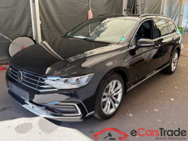 Passat Variant GTE 1.4 TSI 160KW AT6 E6d #1