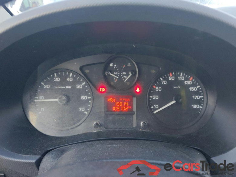 CITROEN Berlingo / 2015 / 3P / furgón derivado de turismo BlueHDI 74KW (100CV) (AC) #4