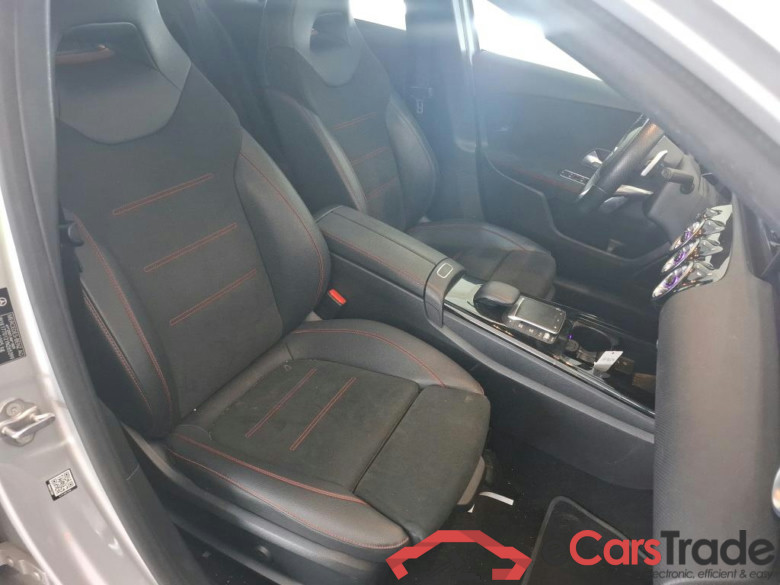 MERCEDES-BENZ Classe A Compact / 2018 / 5P / Berline A 200 d AMG Line 8G-DCT #6