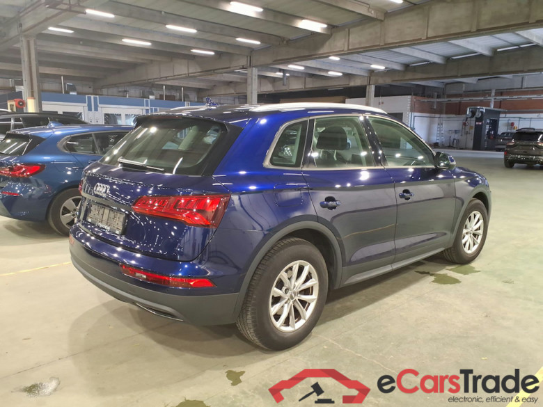 AUDI Q5 DIESEL - 2017 30 TDi Business Edition S tronic #4