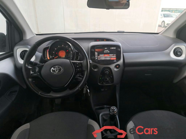 TOYOTA Aygo / 2018 / 5P / minicoche 1.0 70 x-play #3