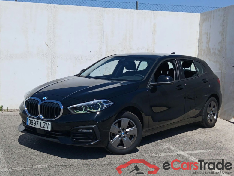 BMW Serie 1 / 2019 / 5P / berlina con portón 118d #1