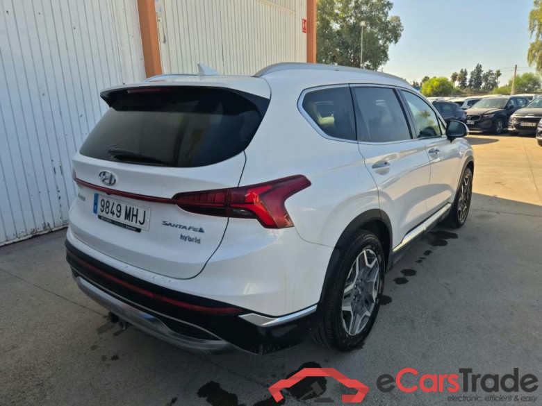 HYUNDAI Santa Fe / 2021 / 5P / todoterreno 1.6 TGDi HEV Tecno Auto 4x2 #2