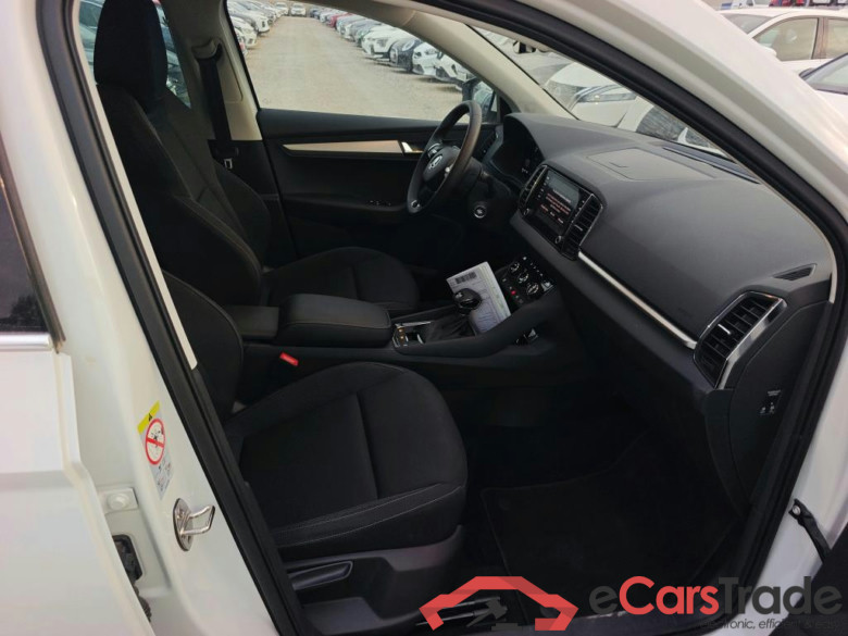 SKODA Karoq / 2021 / 5P / todoterreno 1.5 TSI 110kW (150CV) DSG ACT Selection #6