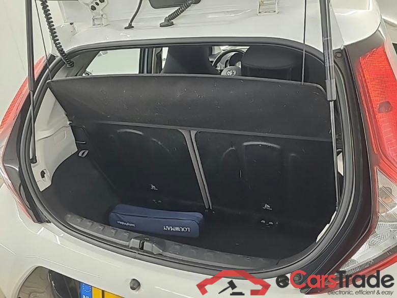TOYOTA Aygo 1.0 VVT-i x-play 5D 53kW #5