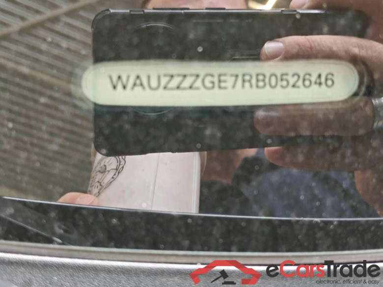 Audi Q8 e-tron 55 e-tron quattro edition 5d #6