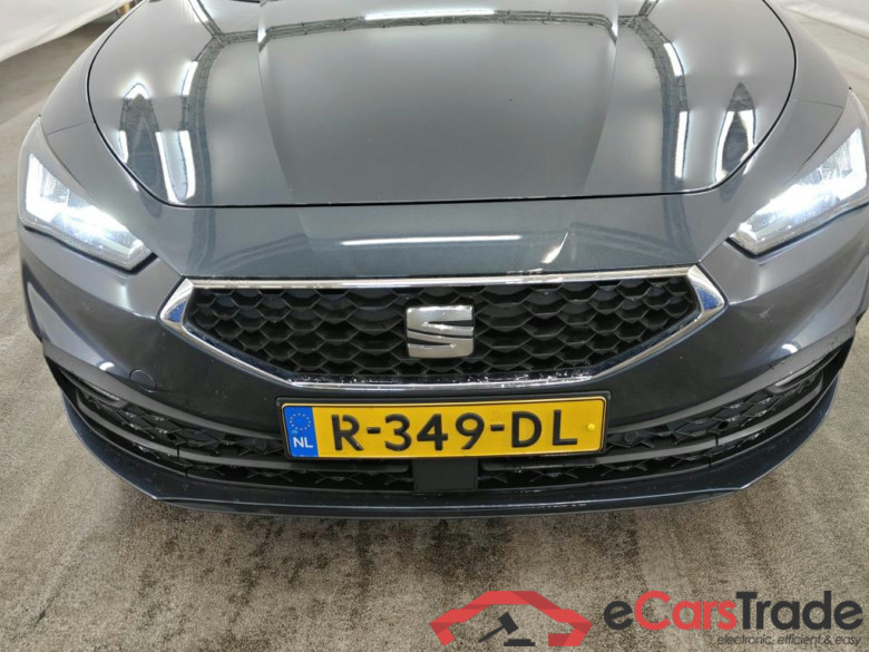 SEAT Leon Sportstourer 1.0 TSI Style Business Intense 5d #5