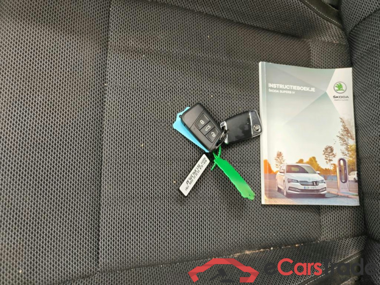 Skoda Superb Combi 1.4 TSI PHEV DSG Business Edition Plus 5d + Pano #4