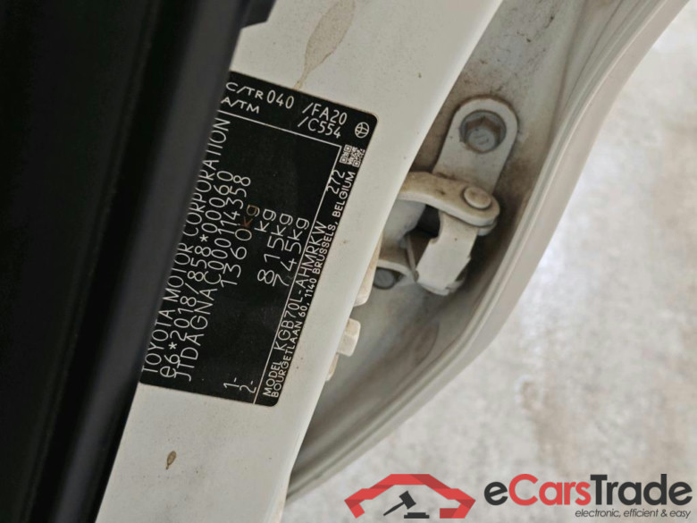 Toyota AYGO X 1.0 VVT-i MT 5d #6